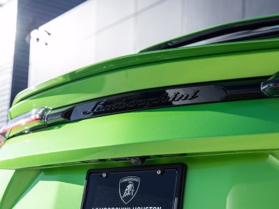 2024 Lamborghini Urus S