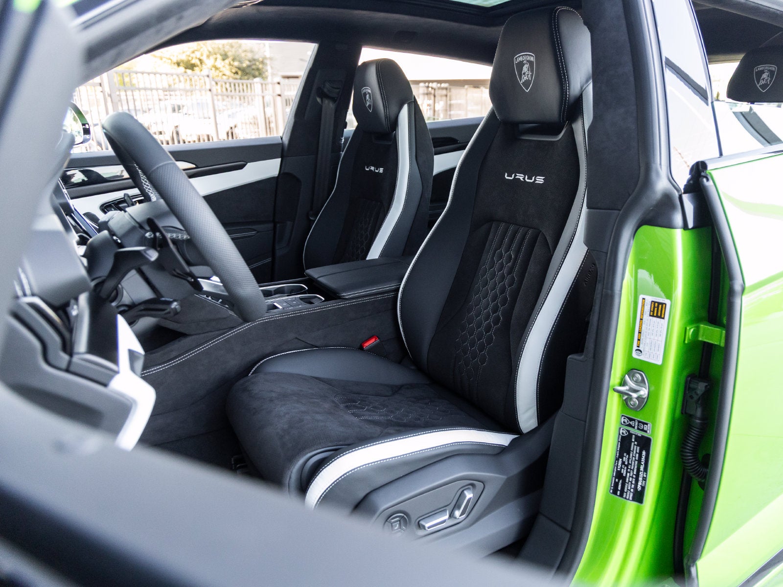 2024 Lamborghini Urus S
