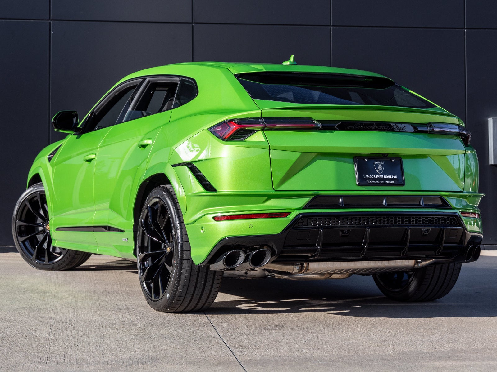 2024 Lamborghini Urus S