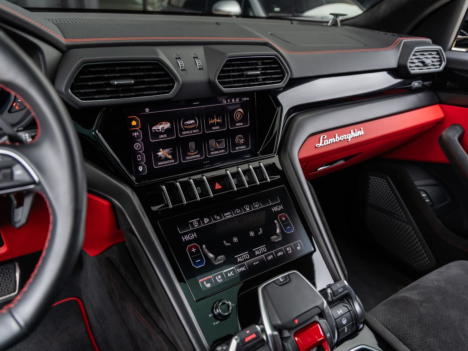 2024 Lamborghini Urus S