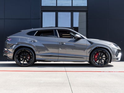 2024 Lamborghini Urus S