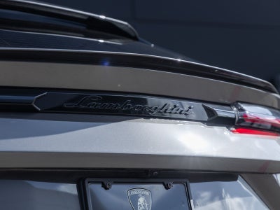 2024 Lamborghini Urus S
