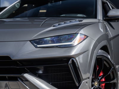 2024 Lamborghini Urus S
