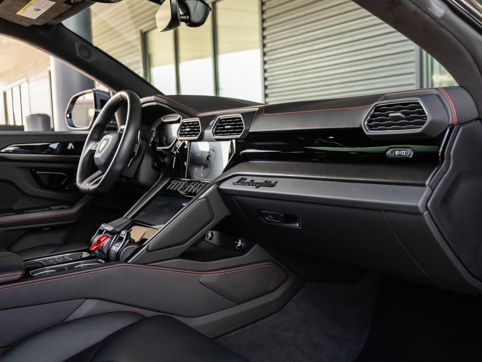 2024 Lamborghini Urus S