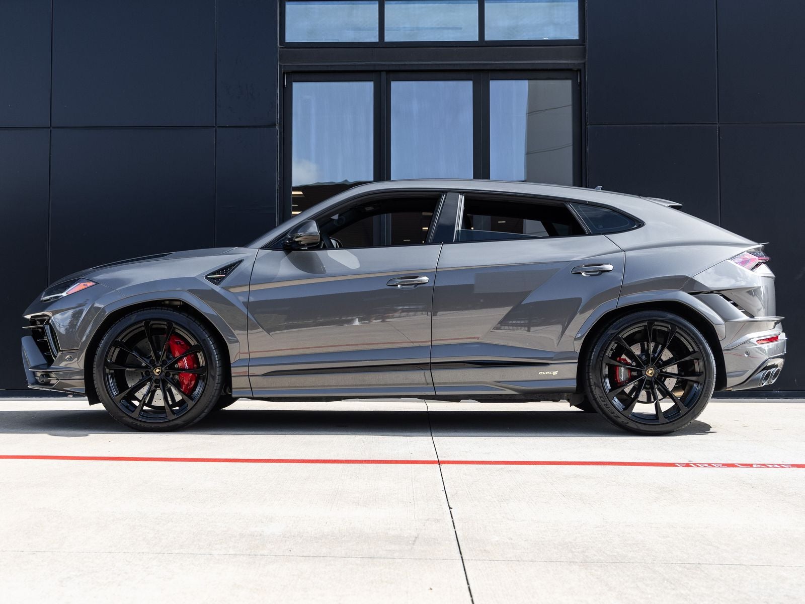 2024 Lamborghini Urus S