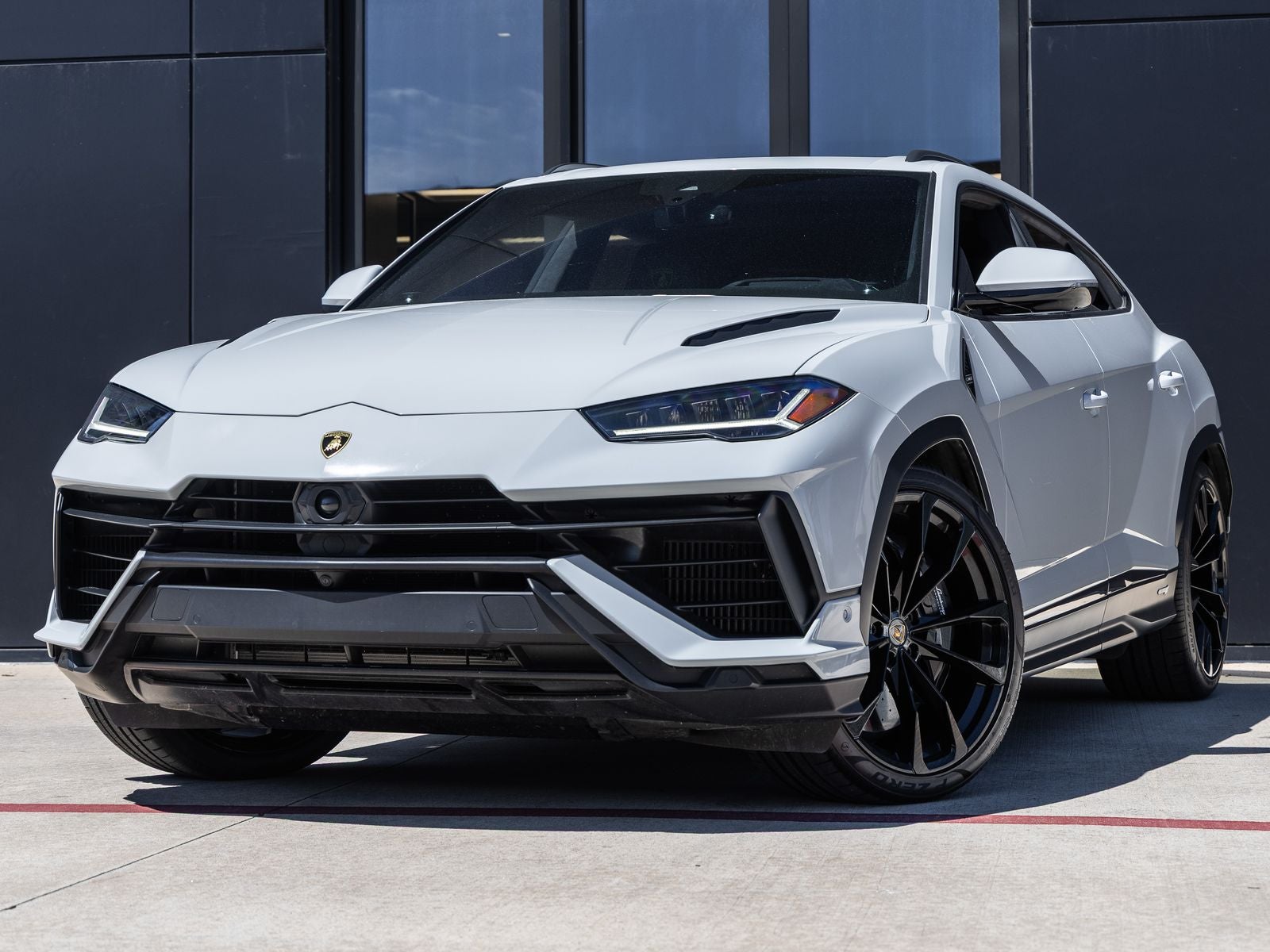 2023 Lamborghini Urus S