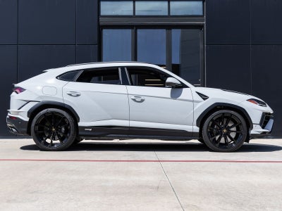 2023 Lamborghini Urus S