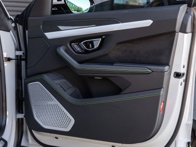 2023 Lamborghini Urus S