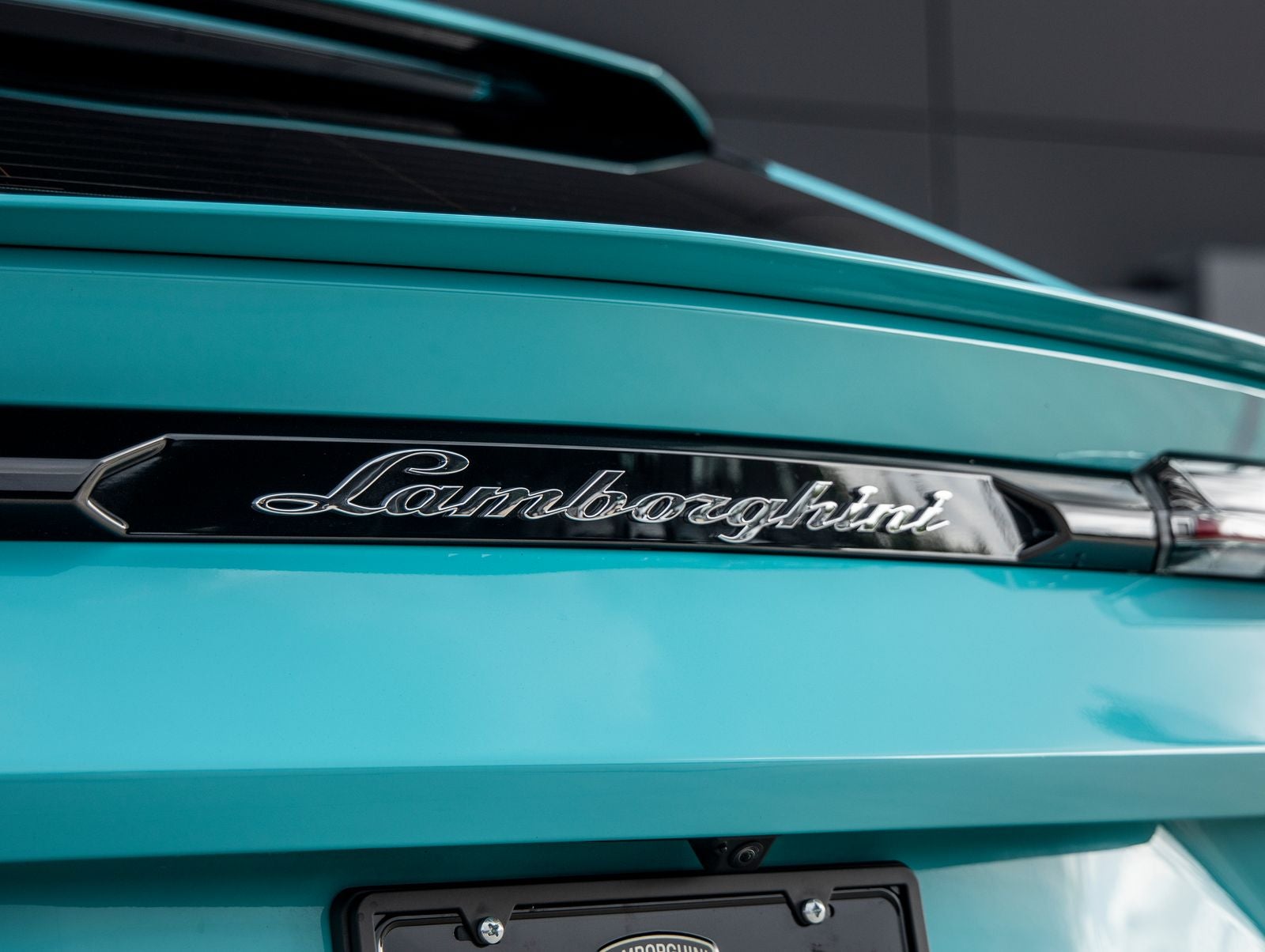 2024 Lamborghini Urus S