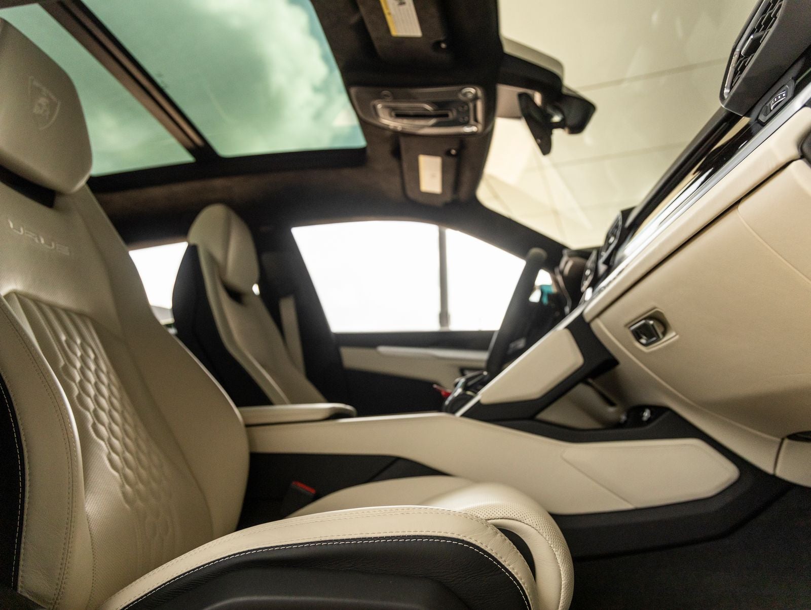 2024 Lamborghini Urus S