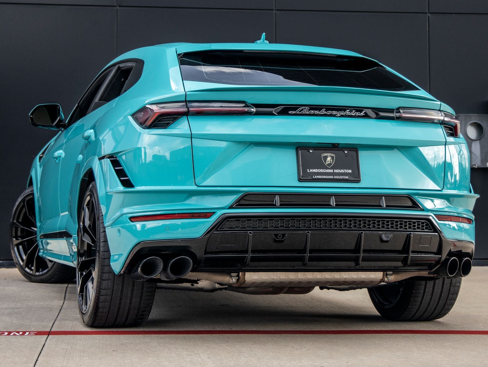 2024 Lamborghini Urus S