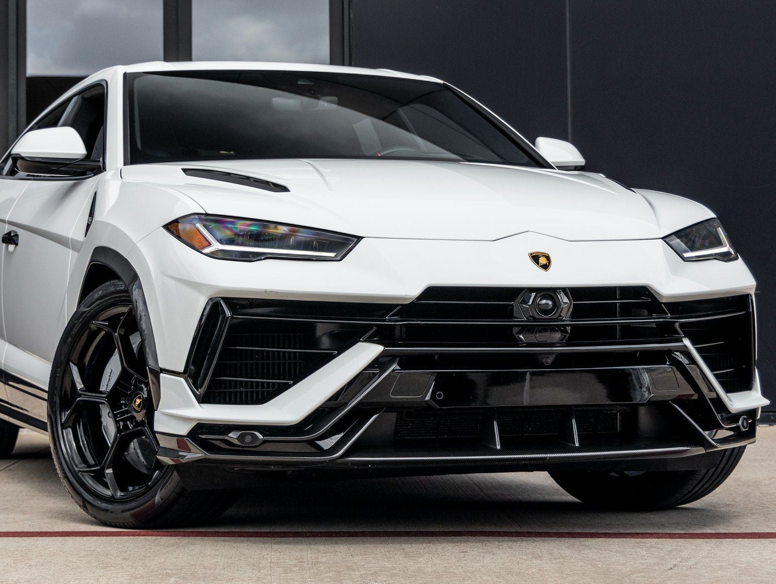 2024 Lamborghini Urus Performante