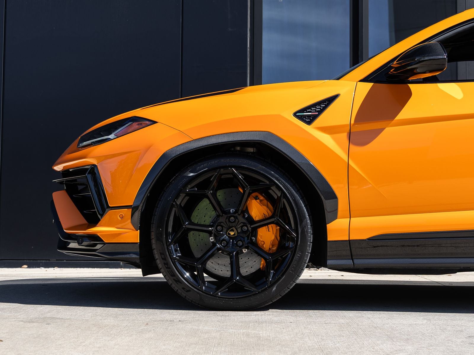 2024 Lamborghini Urus Performante