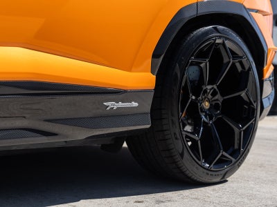 2024 Lamborghini Urus Performante