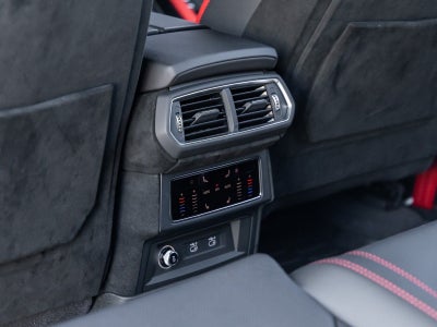 2024 Lamborghini Urus Performante