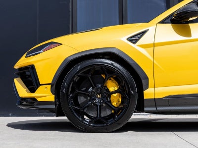 2024 Lamborghini Urus Performante