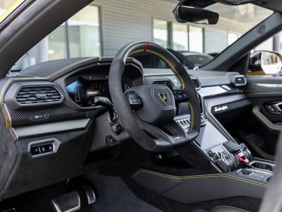 2024 Lamborghini Urus Performante