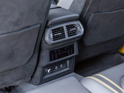 2024 Lamborghini Urus Performante