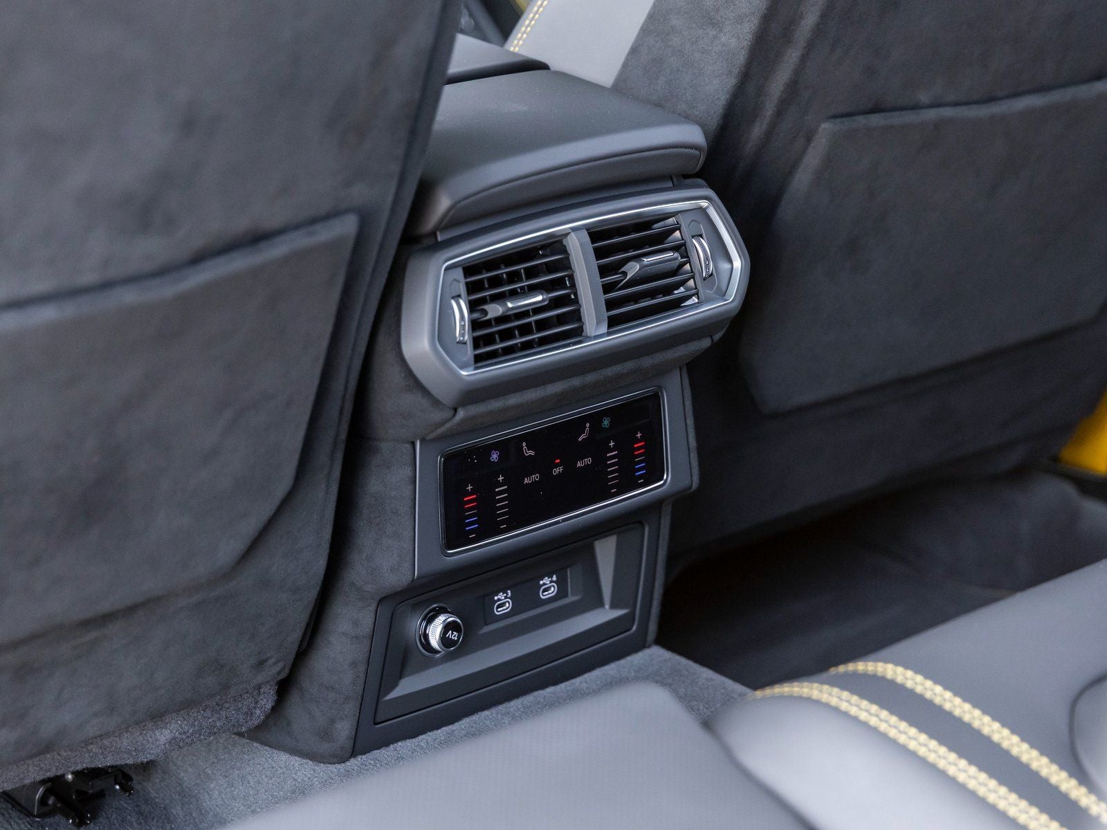 2024 Lamborghini Urus Performante