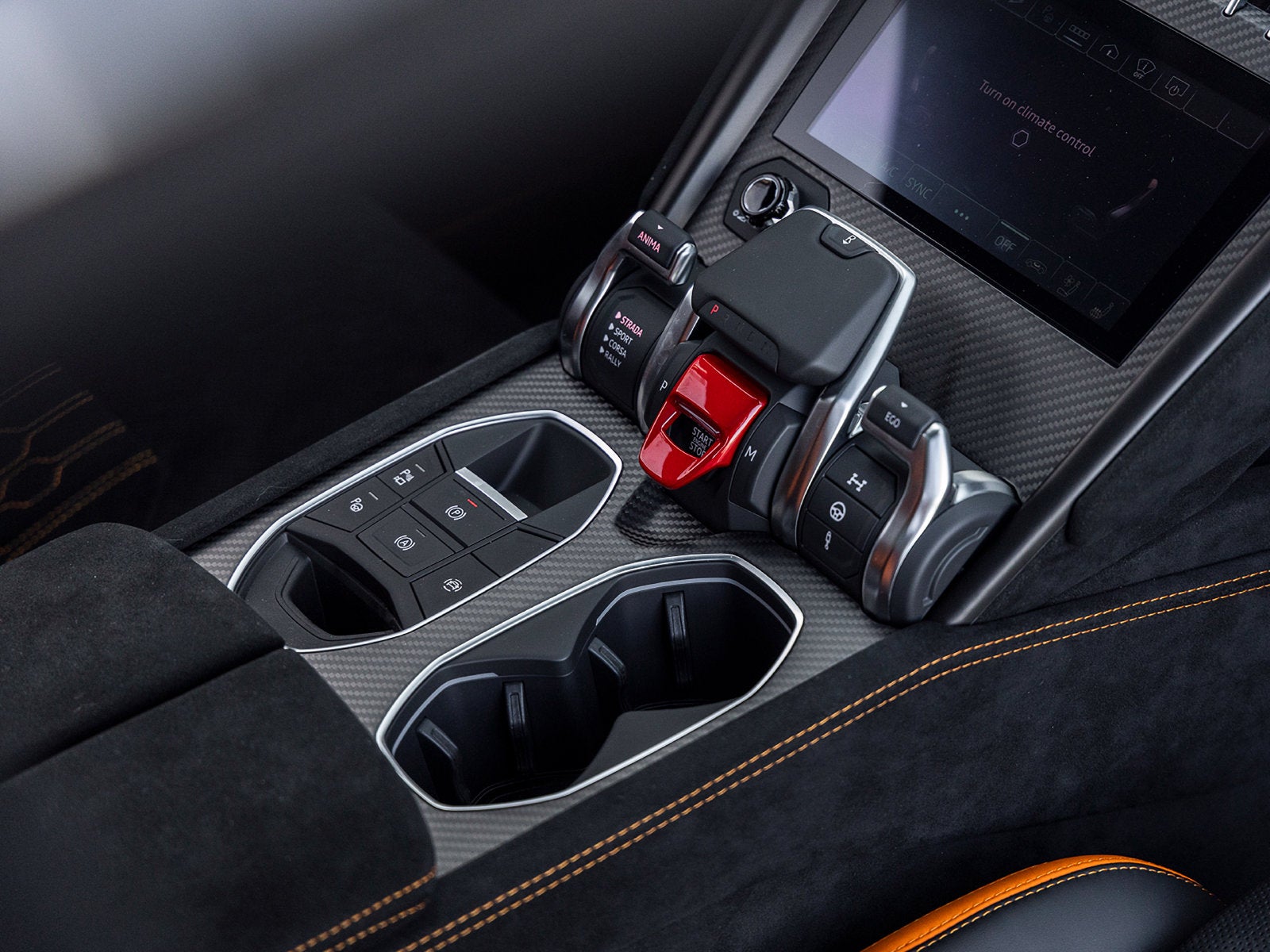 2023 Lamborghini Urus Performante