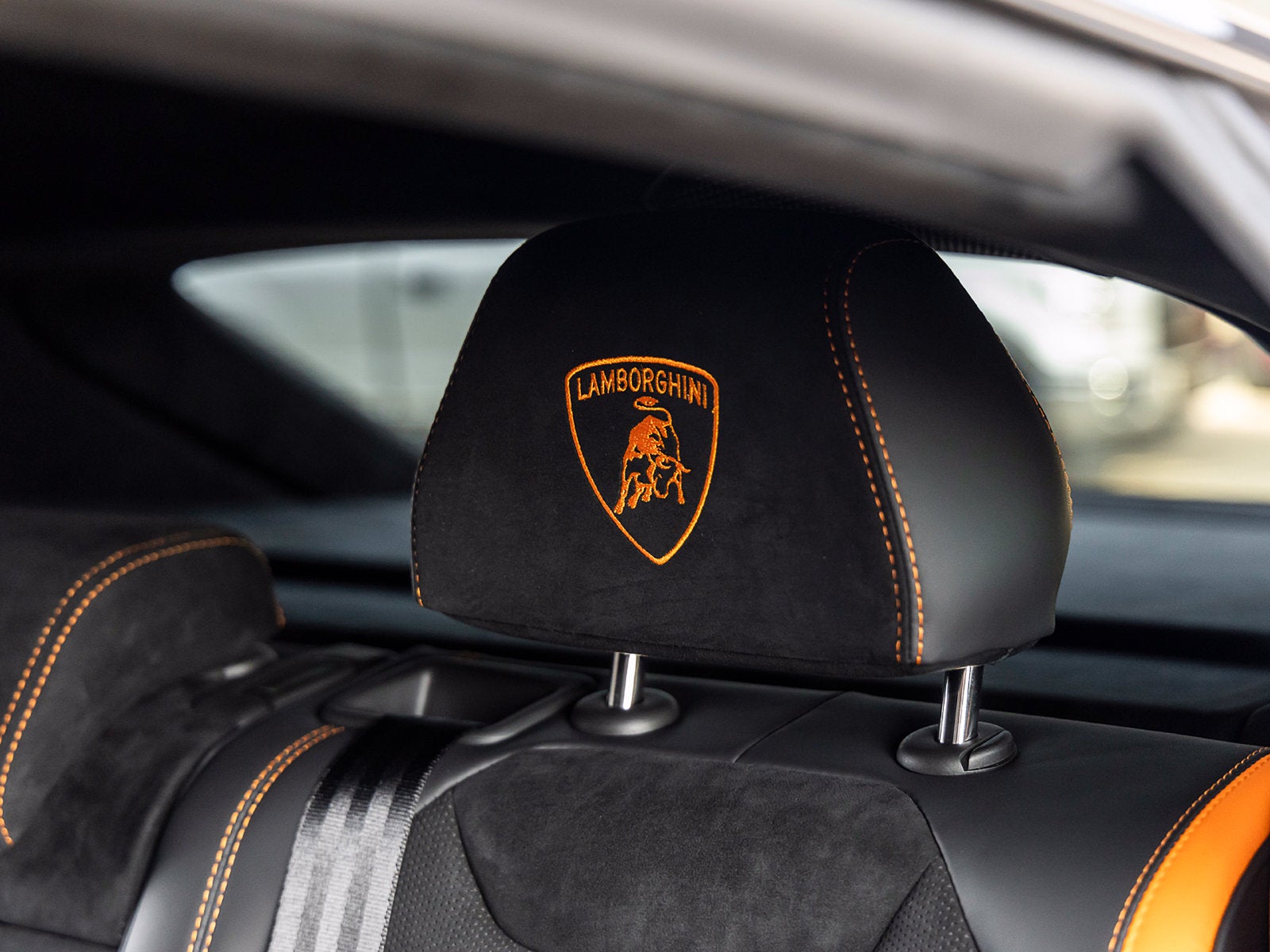 2023 Lamborghini Urus Performante