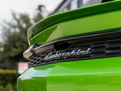 2025 Lamborghini Urus SE