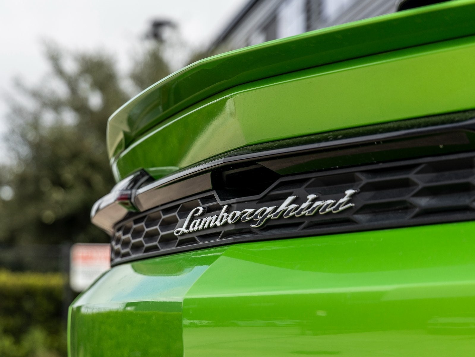 2025 Lamborghini Urus SE