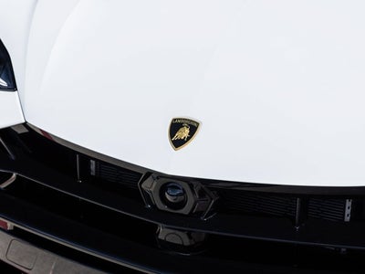 2025 Lamborghini Urus SE