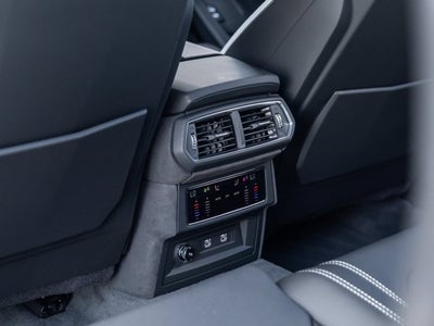 2025 Lamborghini Urus SE