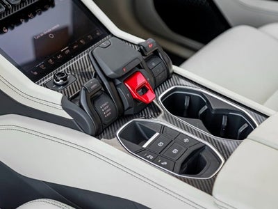 2025 Lamborghini Urus SE