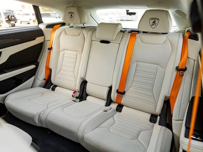 2025 Lamborghini Urus SE