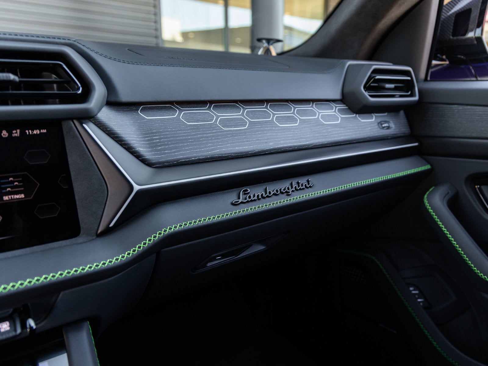 2025 Lamborghini Urus SE