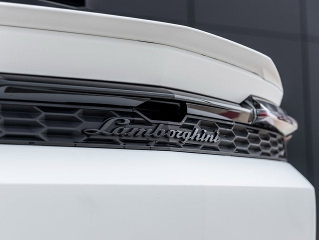 2025 Lamborghini Urus SE