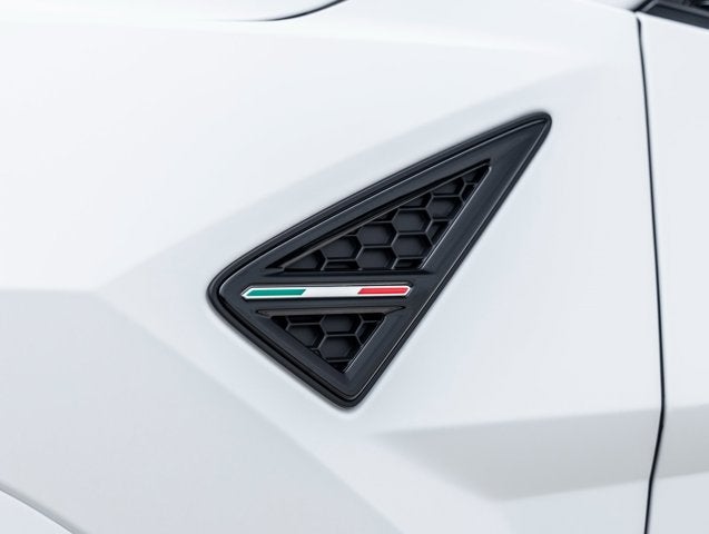 2025 Lamborghini Urus SE