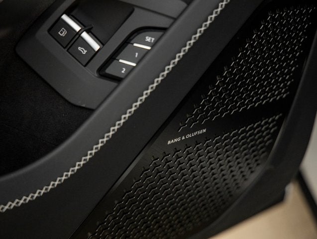 2025 Lamborghini Urus SE