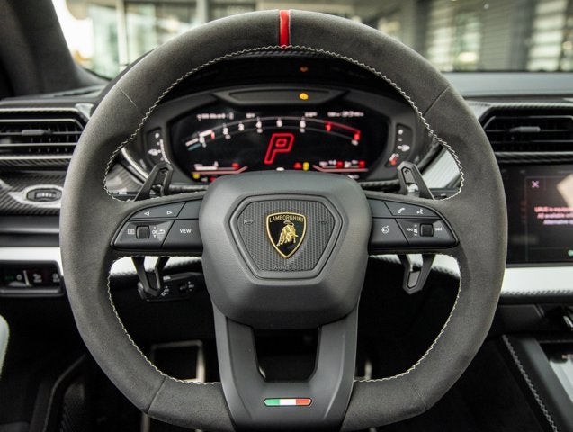 2025 Lamborghini Urus SE