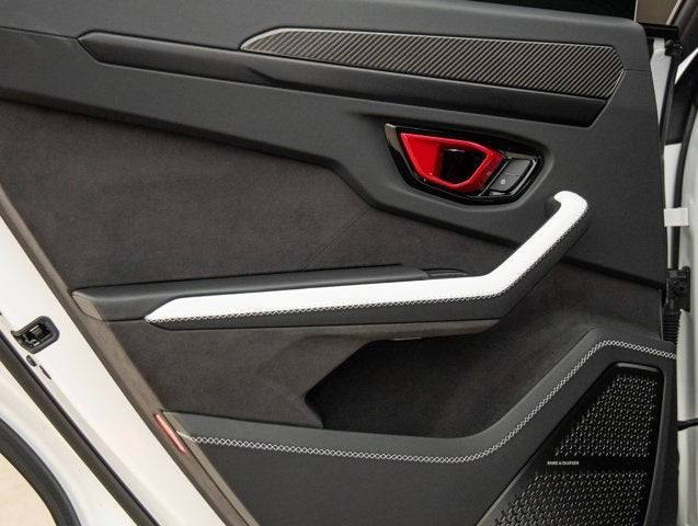 2025 Lamborghini Urus SE