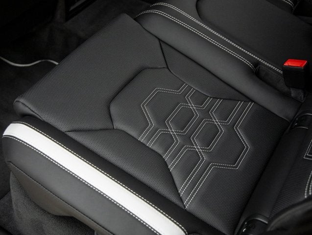 2025 Lamborghini Urus SE