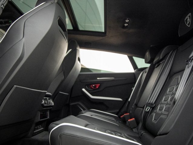 2025 Lamborghini Urus SE