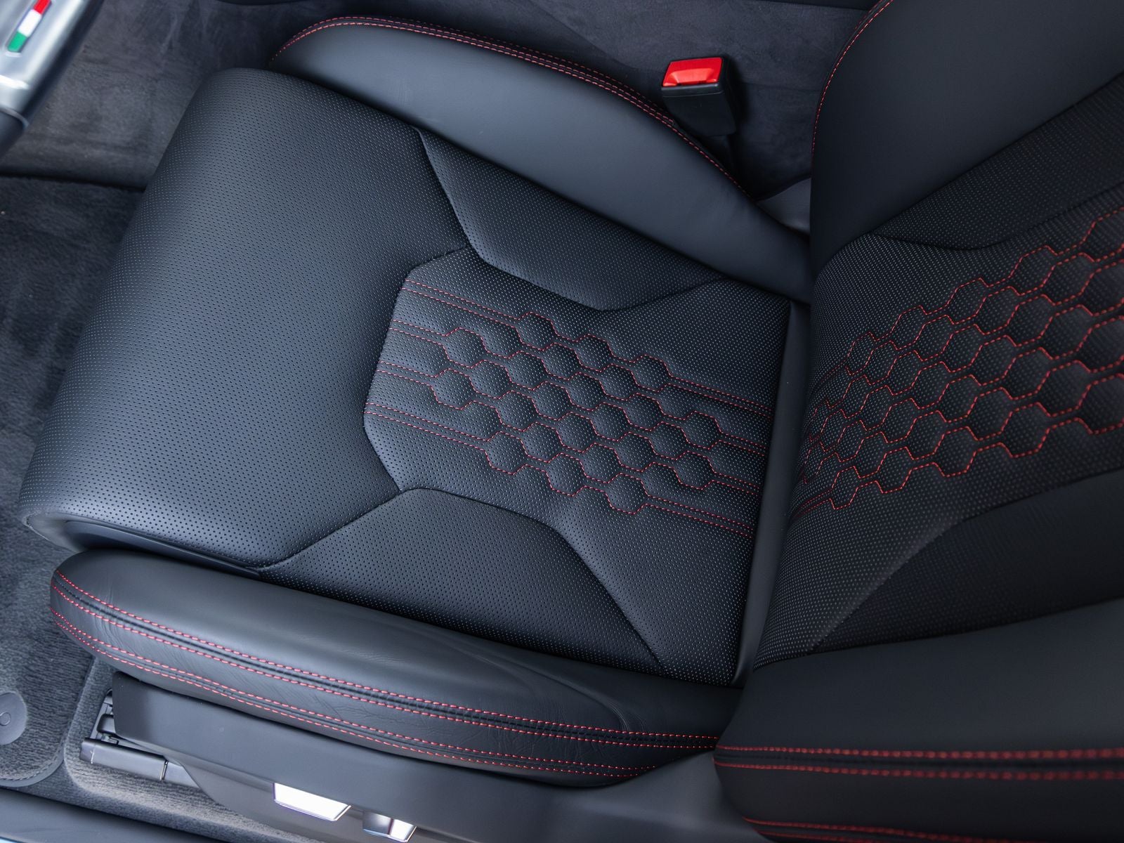 2026 Lamborghini Urus SE