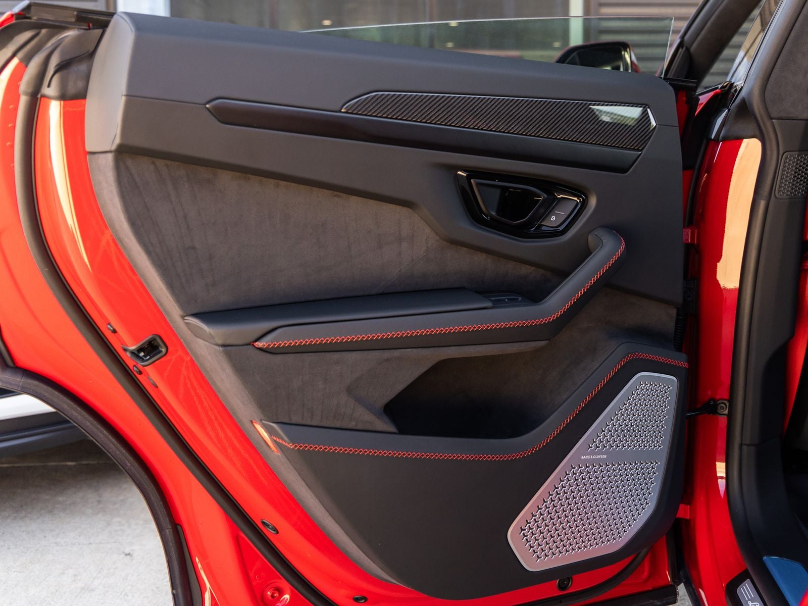 2026 Lamborghini Urus SE