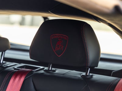 2026 Lamborghini Urus SE