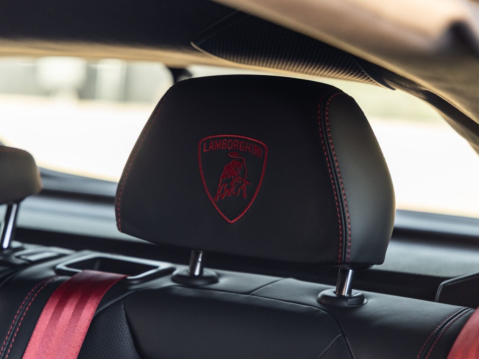 2026 Lamborghini Urus SE