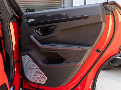 2026 Lamborghini Urus SE