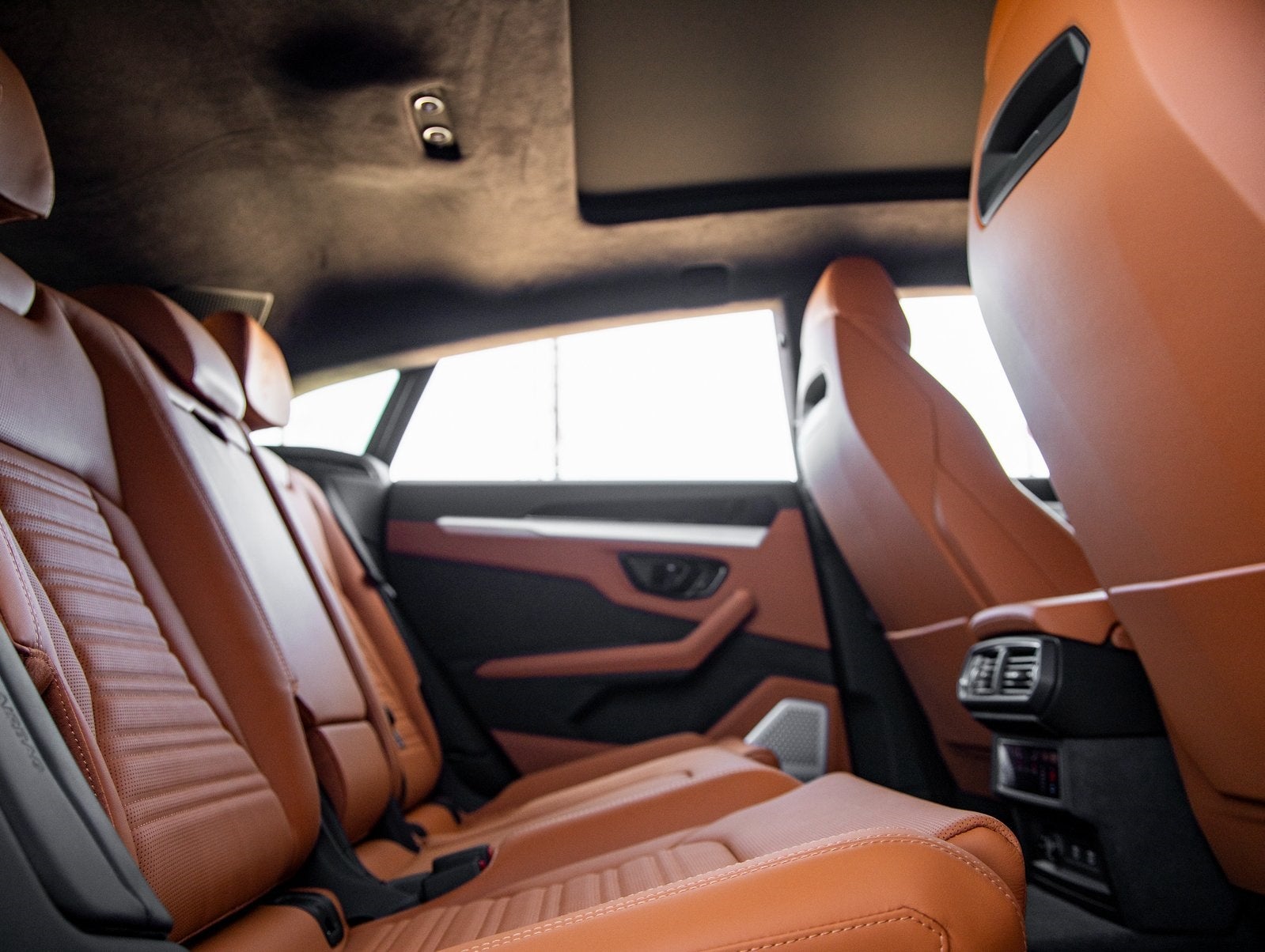 2026 Lamborghini Urus SE