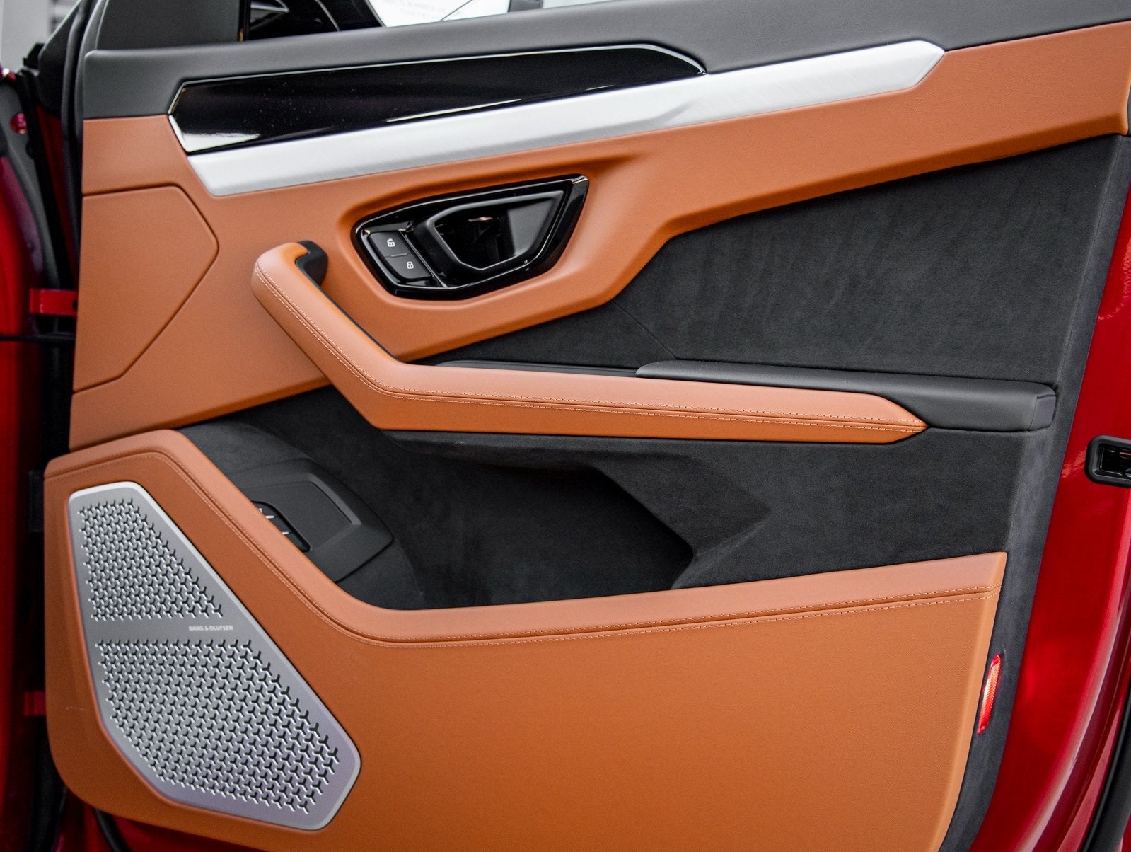 2026 Lamborghini Urus SE