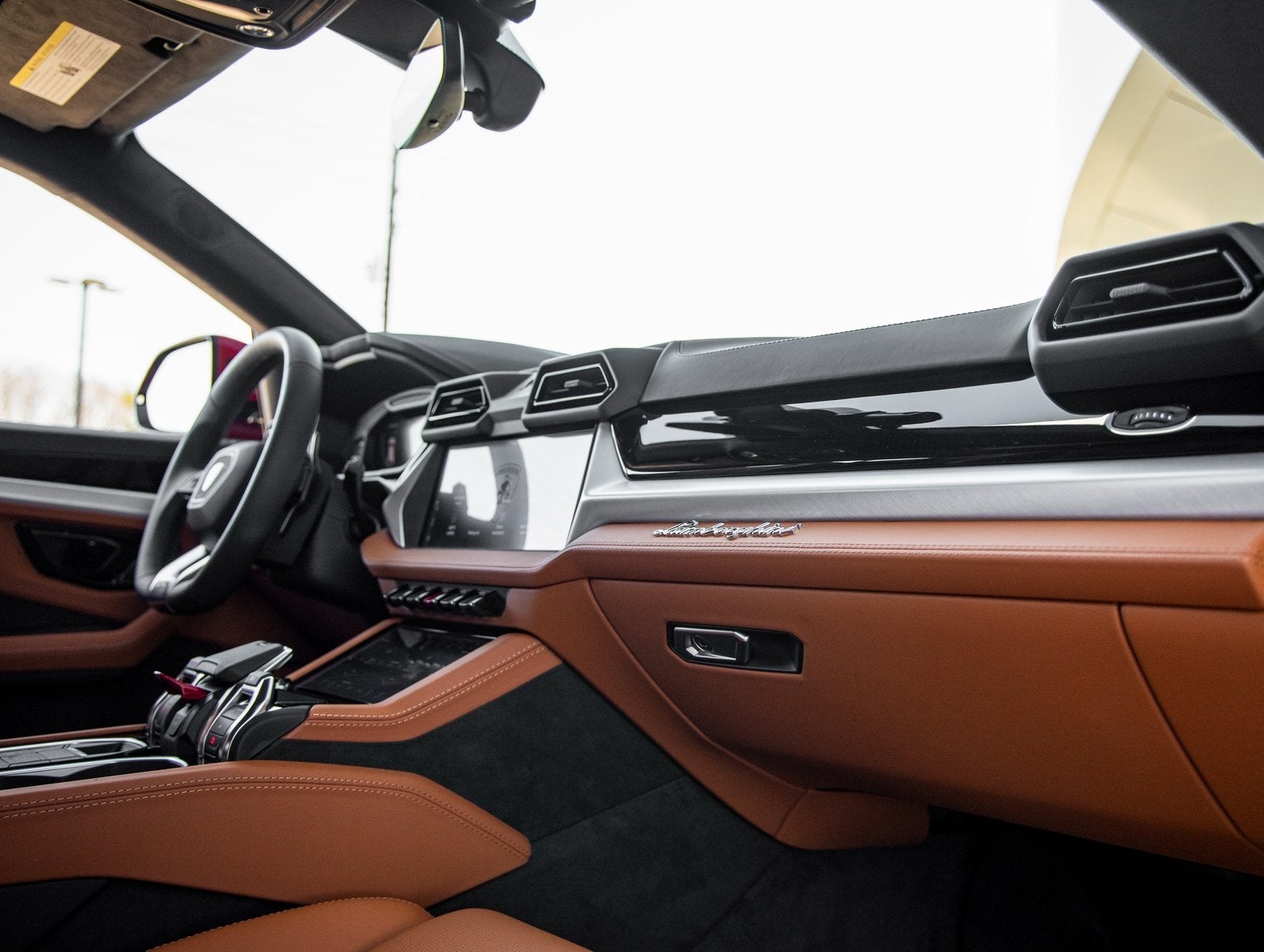 2026 Lamborghini Urus SE