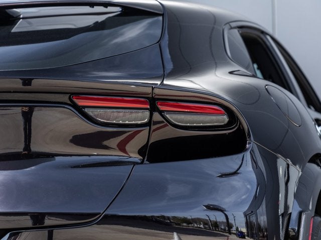 2025 Ferrari Purosangue Base