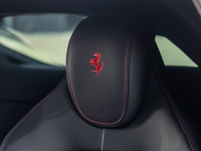 2025 Ferrari Purosangue Base