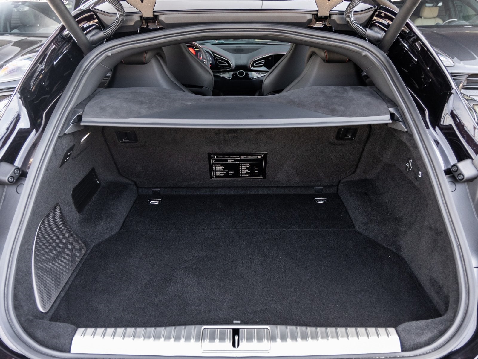 2025 Ferrari Purosangue Base